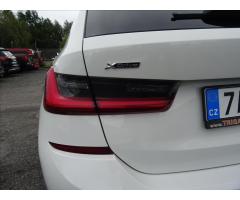 BMW Řada 3 2,0 320d xDrive, M paket, DPH - 11