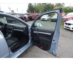 Škoda Octavia 1,9 TDi 1.majitel,DSG,webasto - 22