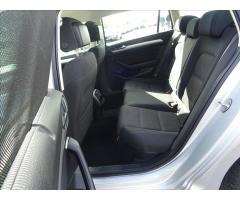 Volkswagen Passat 2,0 TDi 110kW, DSG, 1.majitel - 19