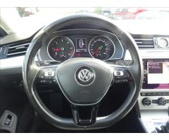 Volkswagen Passat 2,0 TDi 110kW, DSG, 1.majitel - 27