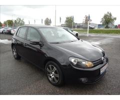 Volkswagen Golf 1,6 TDi 77kW Comfortline,po rozvodech - 1