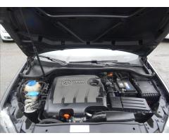 Volkswagen Golf 1,6 TDi 77kW Comfortline,po rozvodech - 25