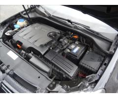 Volkswagen Golf 1,6 TDi 77kW Comfortline,po rozvodech - 27