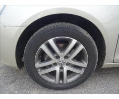 Volkswagen Golf 1,6 TDi Match,Webasto,auto klima - 14