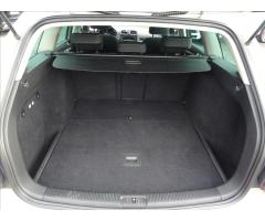 Volkswagen Golf 1,6 TDi Match,Webasto,auto klima - 16