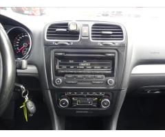 Volkswagen Golf 1,6 TDi Match,Webasto,auto klima - 26