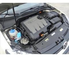 Volkswagen Golf 1,6 TDi Match,Webasto,auto klima - 37