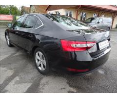 Škoda Superb 2,0 TDi DSG navi,led,1.maj,DPH - 7