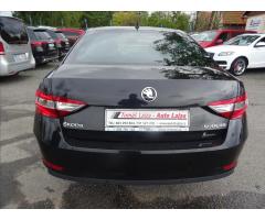 Škoda Superb 2,0 TDi DSG navi,led,1.maj,DPH - 8