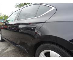 Škoda Superb 2,0 TDi DSG navi,led,1.maj,DPH - 12