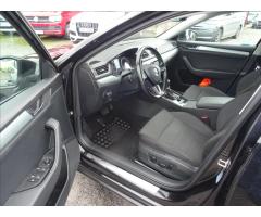 Škoda Superb 2,0 TDi DSG navi,led,1.maj,DPH - 13