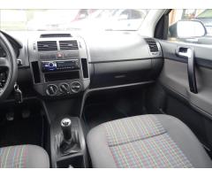 Volkswagen Polo 1,4 i 59kW,2 x kola,serviska,klima - 24