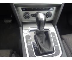 Volkswagen Passat 2,0 TDi DSG 110kW Comfortline,NAVI - 28