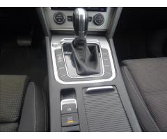 Volkswagen Passat 2,0 TDi DSG 110kW Comfortline,NAVI - 29