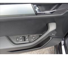 Škoda Superb 2,0 TDi DSG navi,led,1.maj,DPH - 32