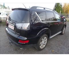 Mitsubishi Outlander 2,2 Di-D 4x4 Automat,7.míst - 8