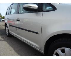 Volkswagen Touran 1,4 TSi 7.míst,1.majitel,2xkola - 11