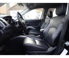 Mitsubishi Outlander 2,2 Di-D 4x4 Automat,7.míst - 13