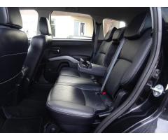 Mitsubishi Outlander 2,2 Di-D 4x4 Automat,7.míst - 16