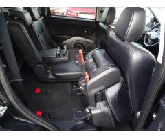 Mitsubishi Outlander 2,2 Di-D 4x4 Automat,7.míst - 21