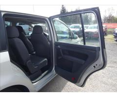 Volkswagen Touran 1,4 TSi 7.míst,1.majitel,2xkola - 21