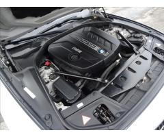 BMW Řada 5 2,0 520D 160kW - 33