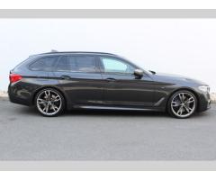 BMW Řada 5 M550d xDrive Touring - 3