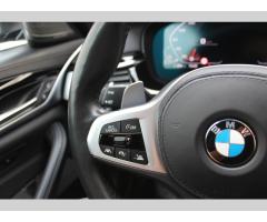 BMW Řada 5 M550d xDrive Touring - 13