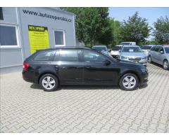 Škoda Octavia 1,6 TDI 85kW Ambition Combi - 9