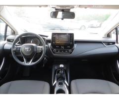 Toyota Corolla 1,5 Dynamic Force Comfort ČR - 19