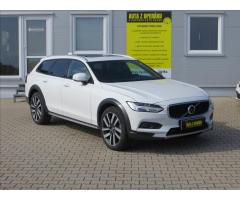 Volvo XC40 2,0 D3 DRIVE-E Momentum PRO Awd 4x4 Automat 1 MAJ ČR