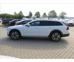 Volvo V90 2,0 B5 AWD Cross Country AUT TZ - 4