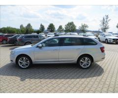 Škoda Octavia 2,0 TDI 135 kW 4x4 DSG Style Combi - 4