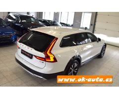 Volvo V90 2.0 D4 CROSS COUNTRY AWD 2019 - 8