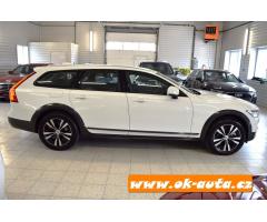 Volvo V90 2.0 D4 CROSS COUNTRY AWD 2019 - 9