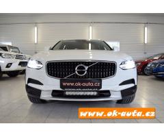 Volvo V90 2.0 D4 CROSS COUNTRY AWD 2019 - 11