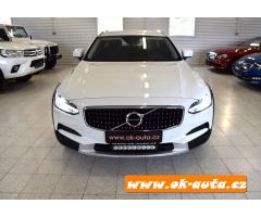 Volvo V90 2.0 D4 CROSS COUNTRY AWD 2019 - 12