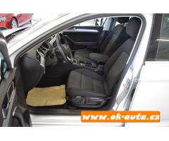 Volkswagen Passat 2.0 TDI COMFORT DSG 70 000 KM - 13