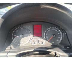 Volkswagen Golf 2,0   TDi 1MAJ*Tažné*Rozvody - 17