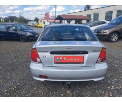 Hyundai Accent 1,3   i *ČR*Klima*TZ*Senzory - 6