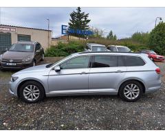 Volkswagen Passat 2,0   TDi 110kW DSG Comfortline - 8