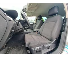 Volkswagen Passat 2,0   TDi 110kW DSG Comfortline - 26