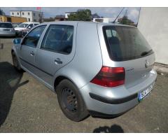 Volkswagen Golf 1,6 77 kW - 6