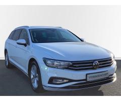 Volkswagen Passat Variant Elegance DSG - 6