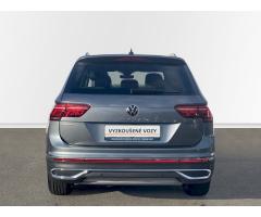 Volkswagen Tiguan Elegance DSG - 9