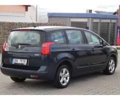 Peugeot 5008 1.6 HDI, NAVI 7míst PO SERVISE - 11