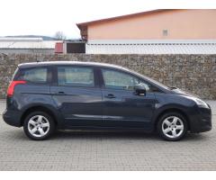 Peugeot 5008 1.6 HDI, NAVI 7míst PO SERVISE - 12