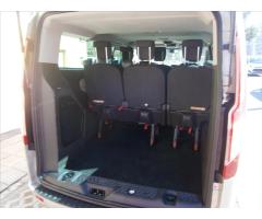 Ford Tourneo Custom 2,2 TDCi 114kW TITANIUM - 6