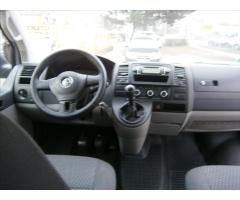 Volkswagen Caravelle 2,0 TDI KLIMA 9 MÍST - 10