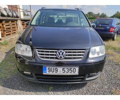 Volkswagen Touran 1.6 Conceptline - 8